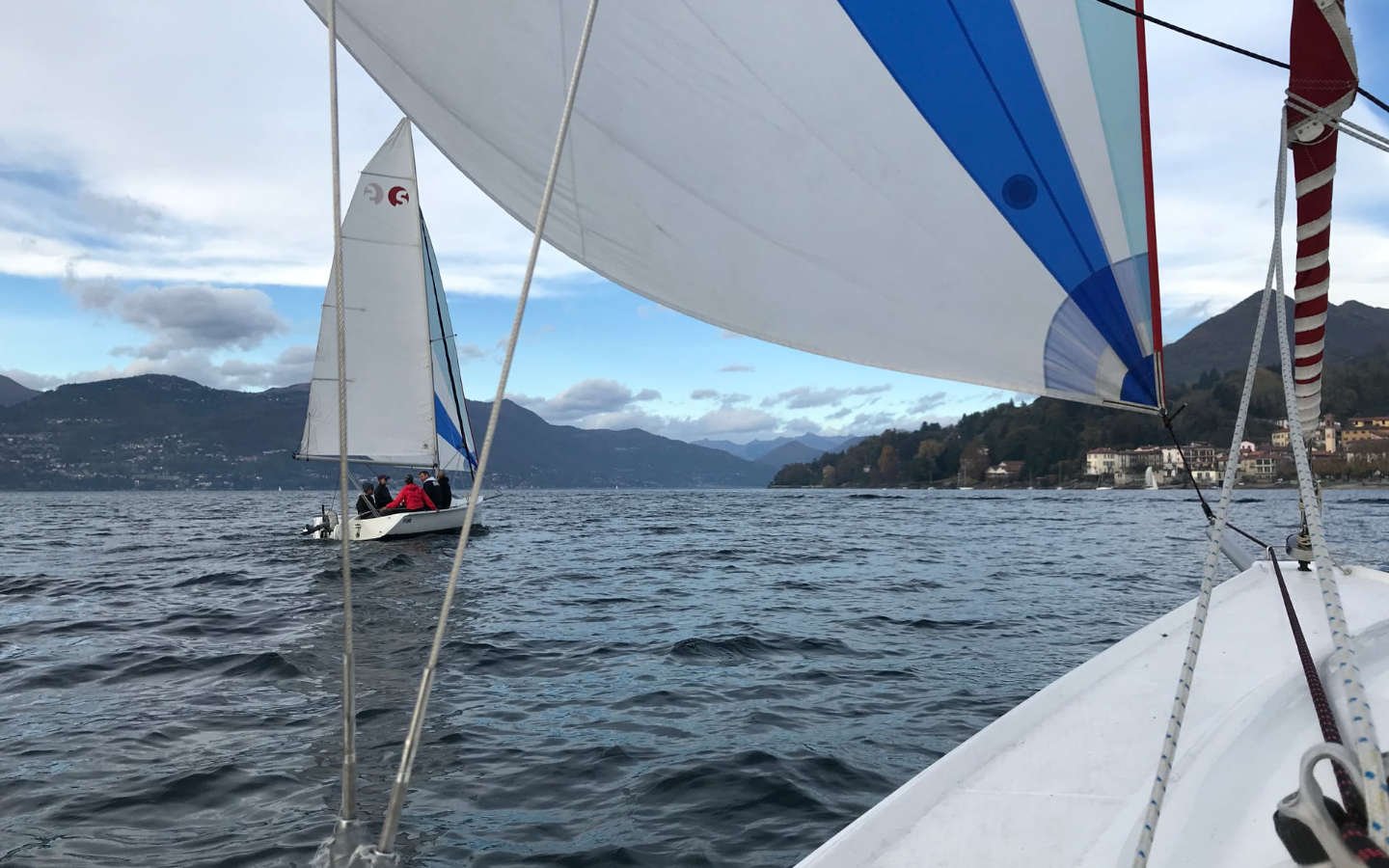 scuola di vela internazionale sul Lago Maggiore